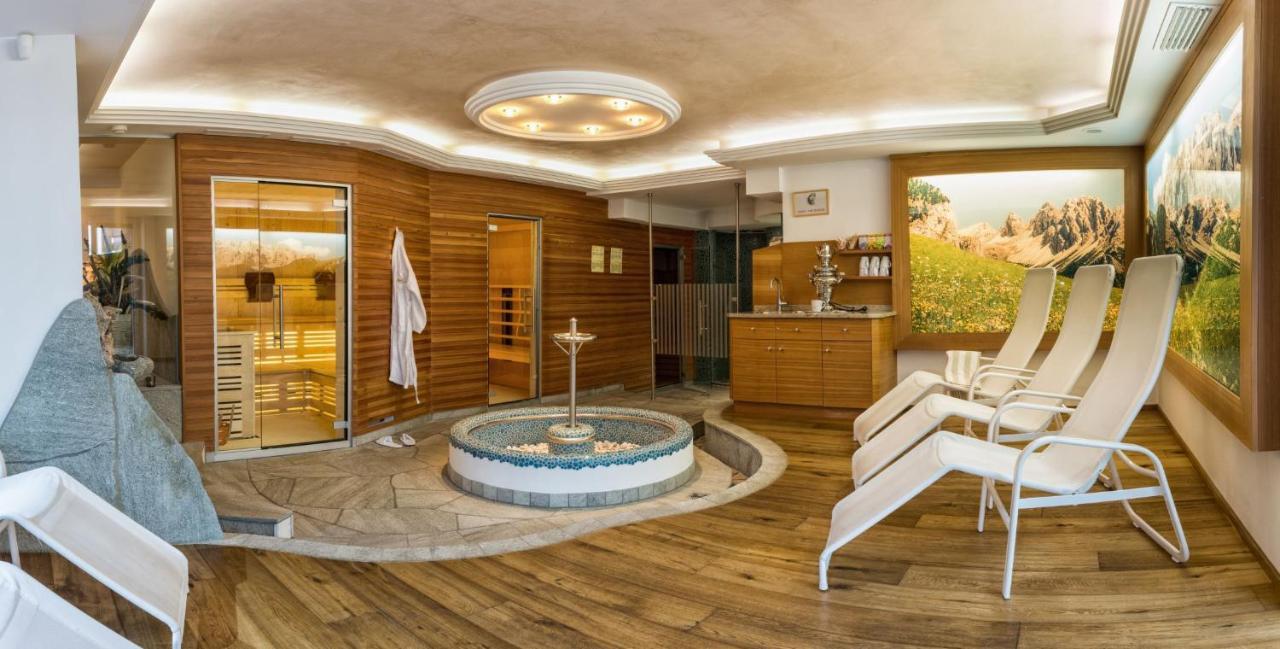 Hotel Garni Aghel Selva di Val Gardena Exterior foto